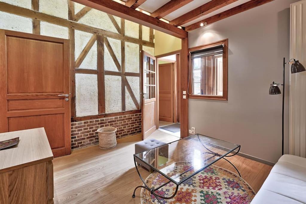 Vakantiehuis Maison De Spacieuse Et Calme En Plein Coeur D'amiens *
